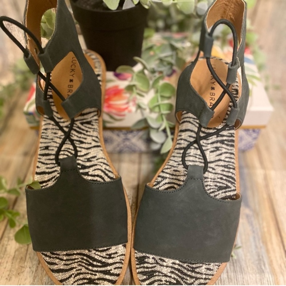 Lucky Brand Sandals size 8.5